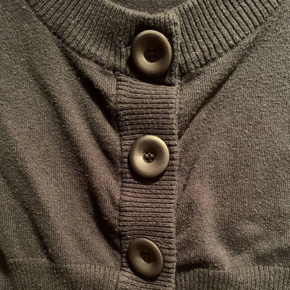 Takeout Cropped Cardigan - Picture 2 of 3